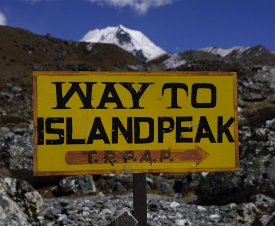 trekking_do_bazy_pod_everestem__island_peak_20160414_2054194279-560x460 Sześciotysięcznik (ISLAND PEAK 6189 m) + baza pod Everestem